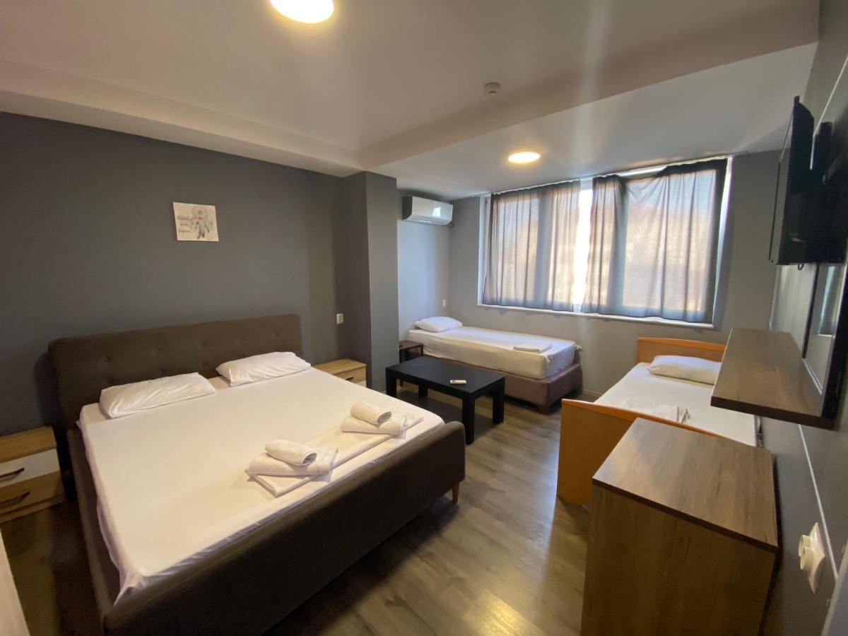 Fama Aparthotel Skopje Exteriör bild